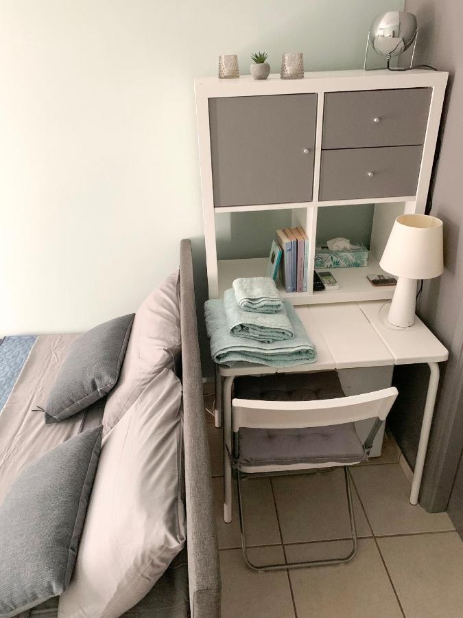 Confidential Apartment, Prime Location *