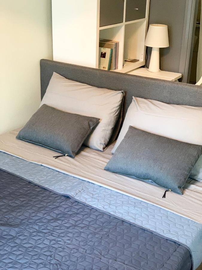 Confidential Apartment, Prime Location Holiday home *